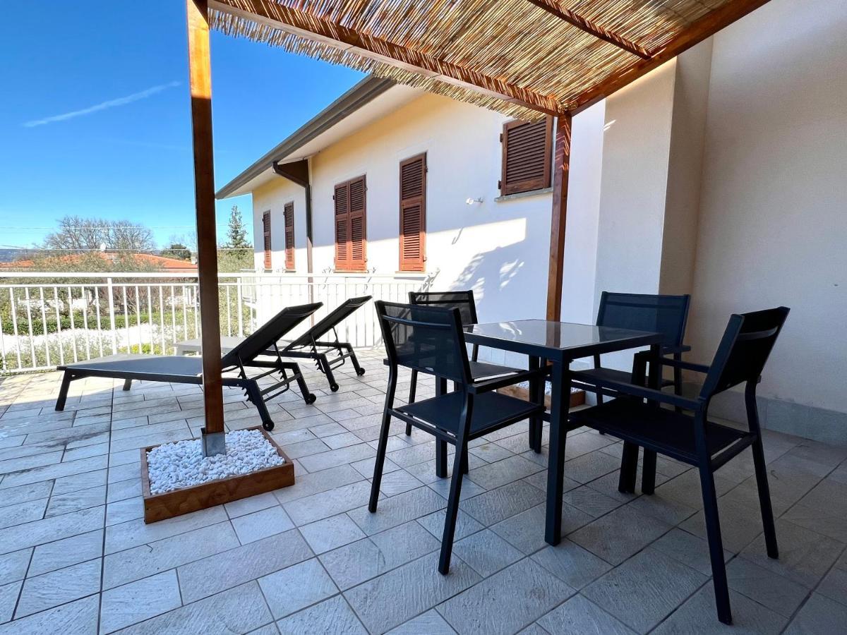 Aparthotel Abitatt Fosdinovo Exterior foto