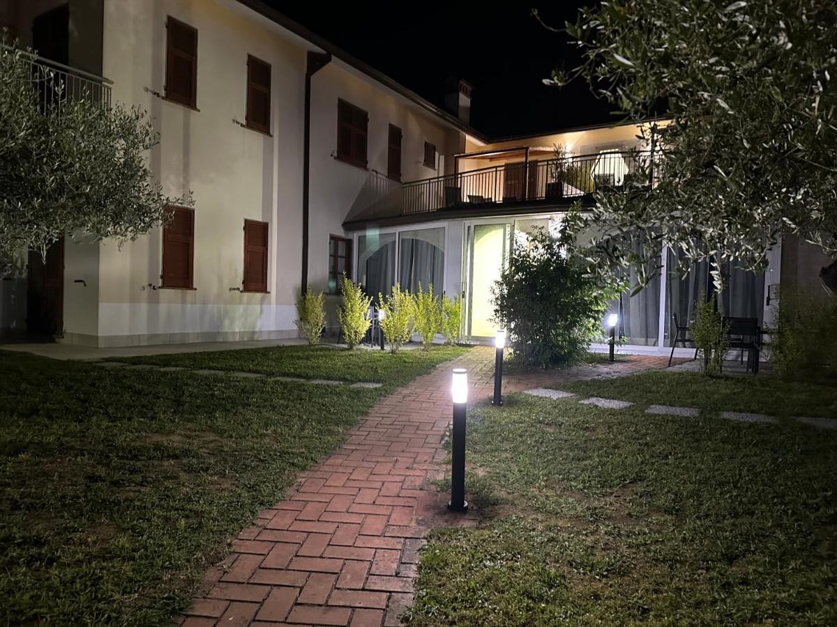 Aparthotel Abitatt Fosdinovo Exterior foto