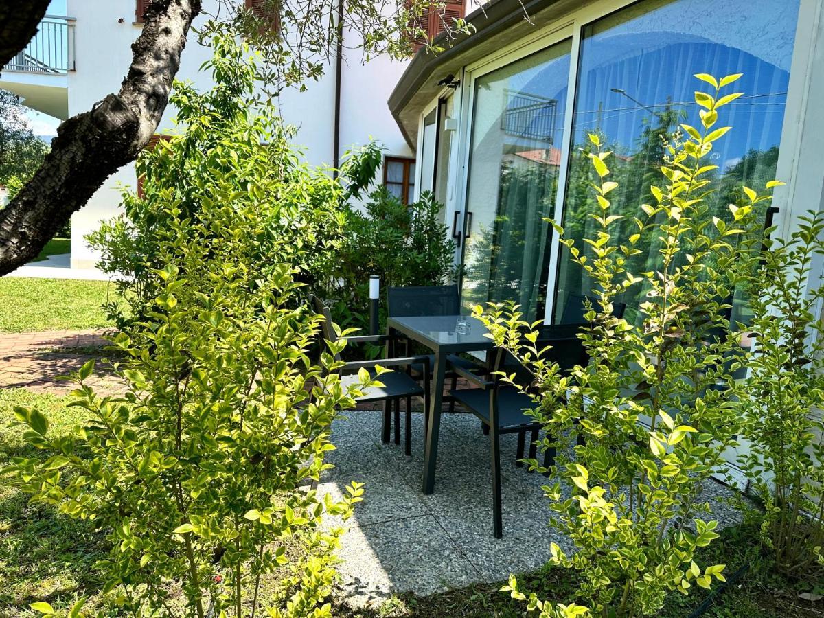 Aparthotel Abitatt Fosdinovo Exterior foto